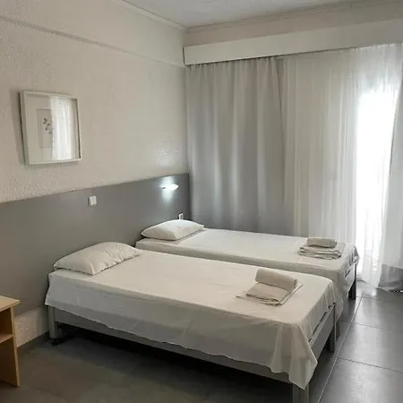 Goldenwaverooms Guest house *