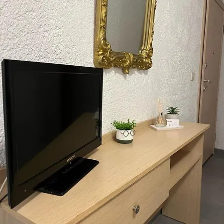 Goldenwaverooms Guest house